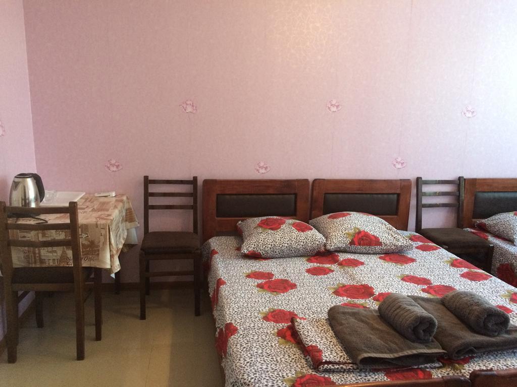 Alex'S Cosy Guesthouse Tiflis Exterior foto